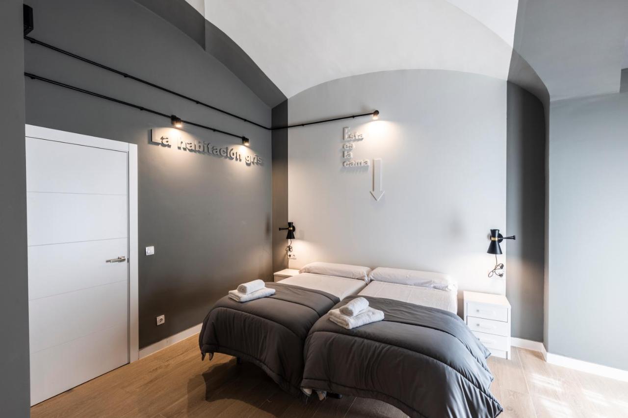 Apartamentos Turisticos De La Bernarda Caces 외부 사진