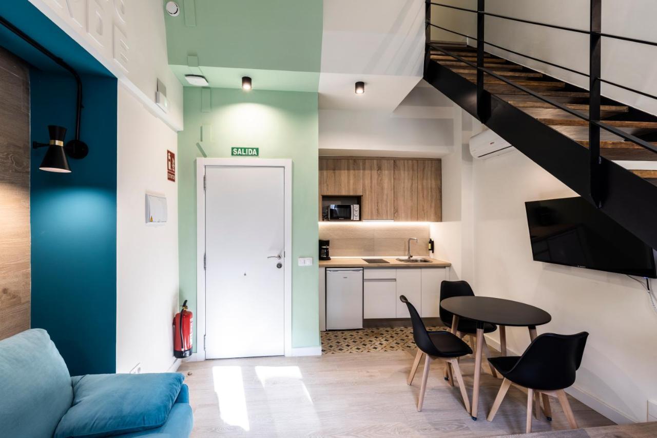 Apartamentos Turisticos De La Bernarda Caces 외부 사진