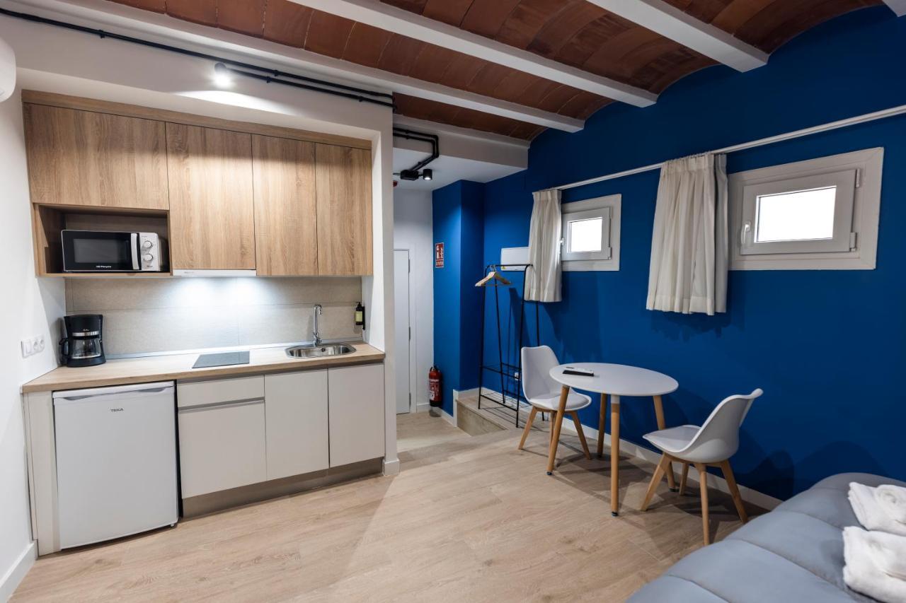 Apartamentos Turisticos De La Bernarda Caces 외부 사진