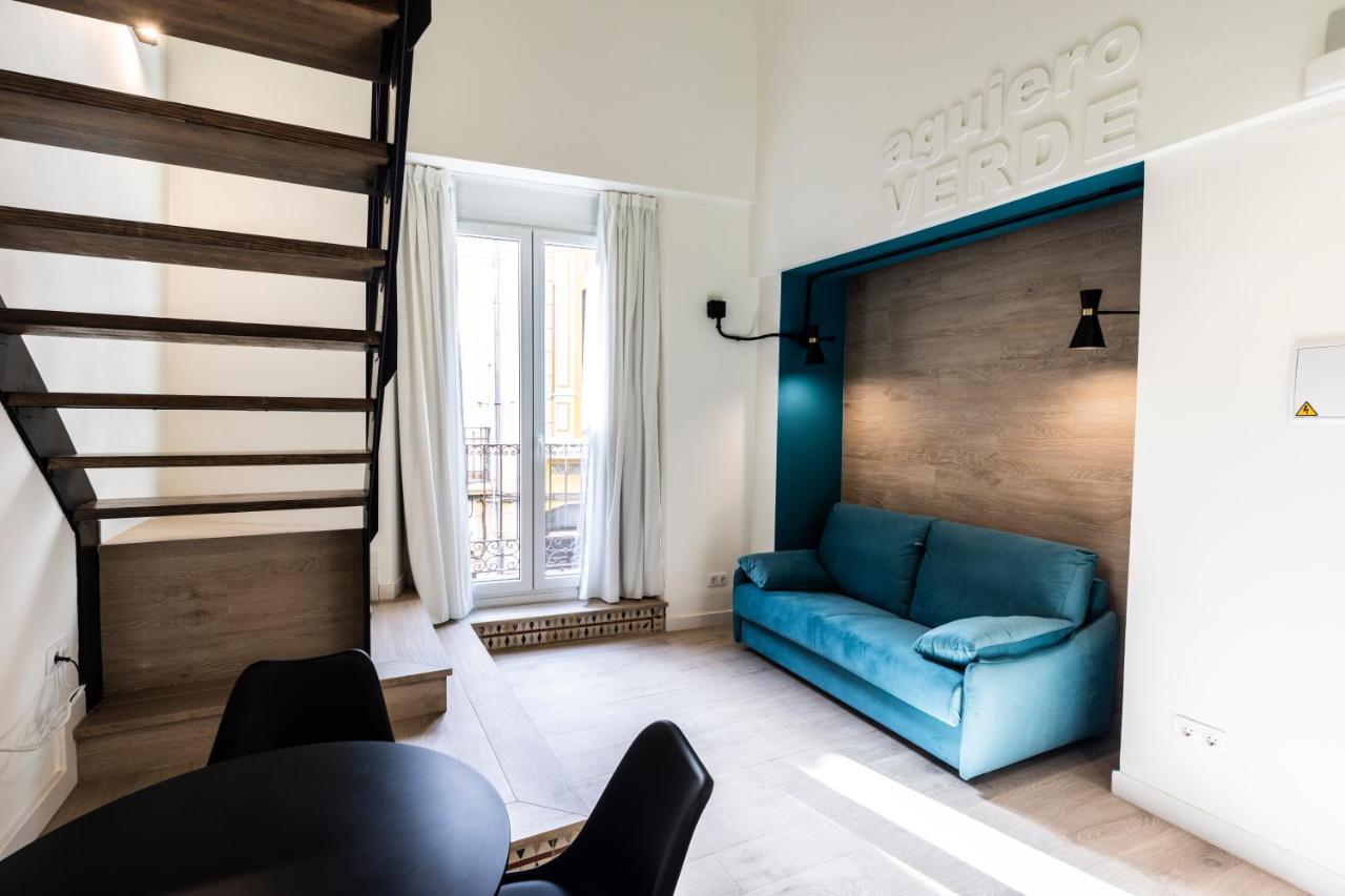 Apartamentos Turisticos De La Bernarda Caces 외부 사진