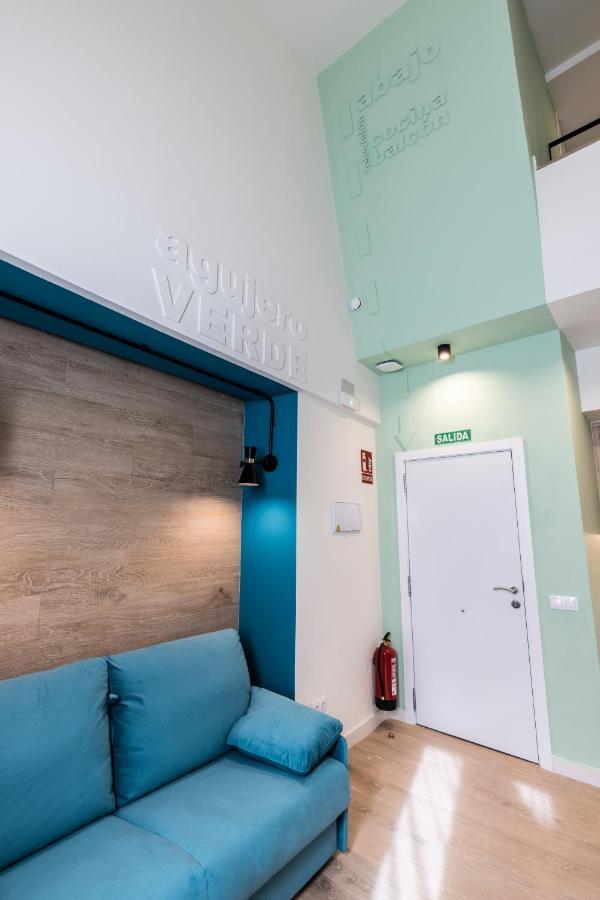 Apartamentos Turisticos De La Bernarda Caces 외부 사진