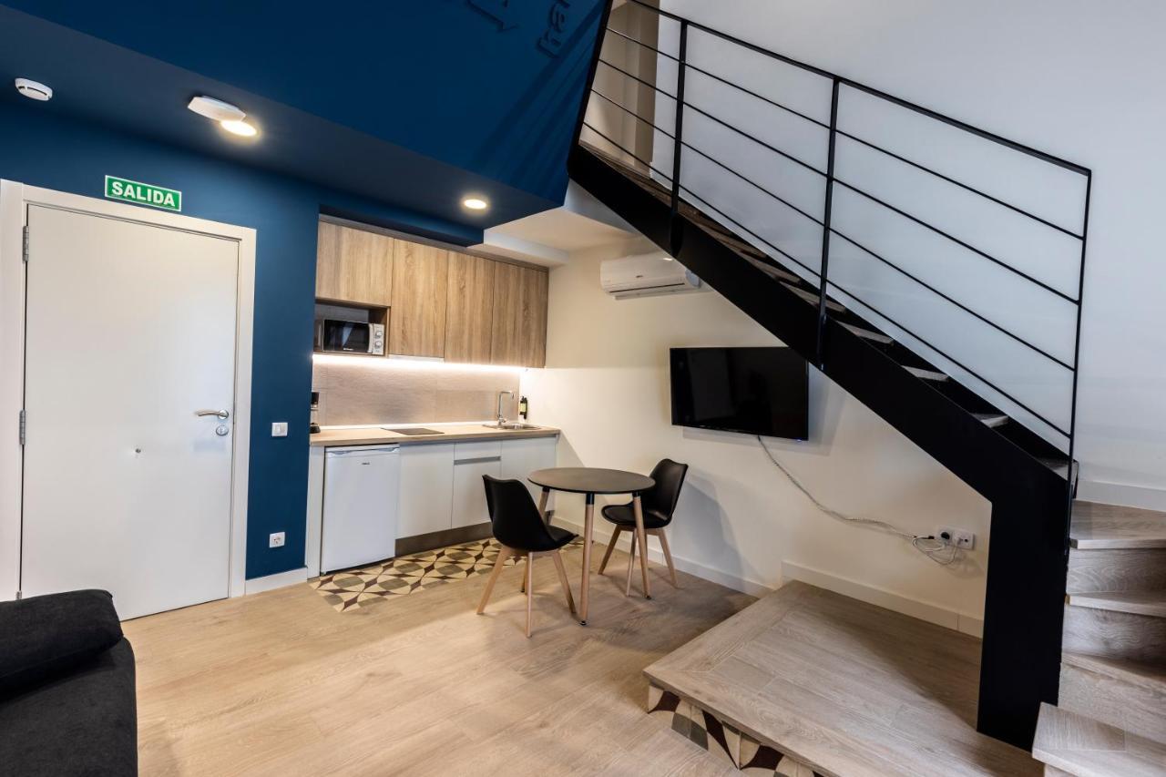 Apartamentos Turisticos De La Bernarda Caces 외부 사진