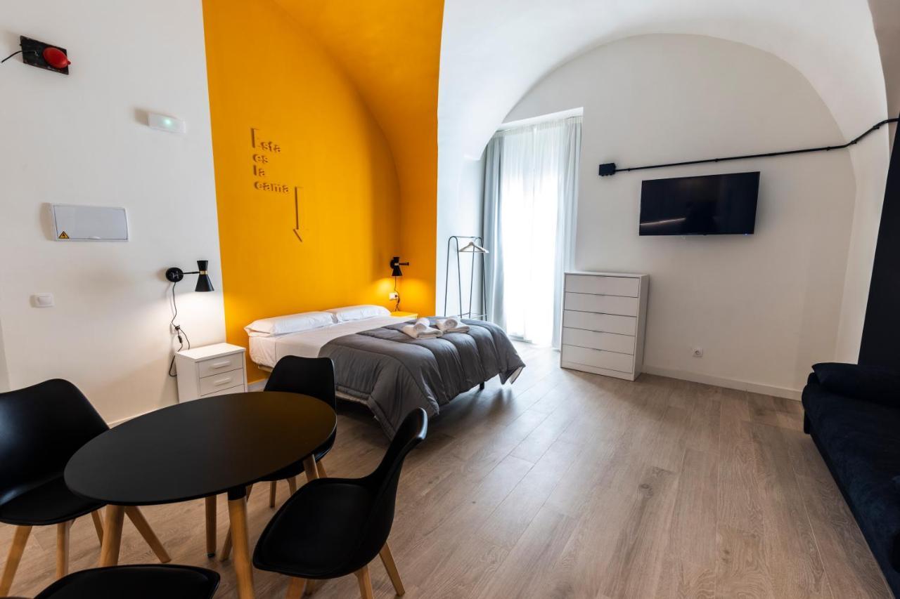 Apartamentos Turisticos De La Bernarda Caces 외부 사진
