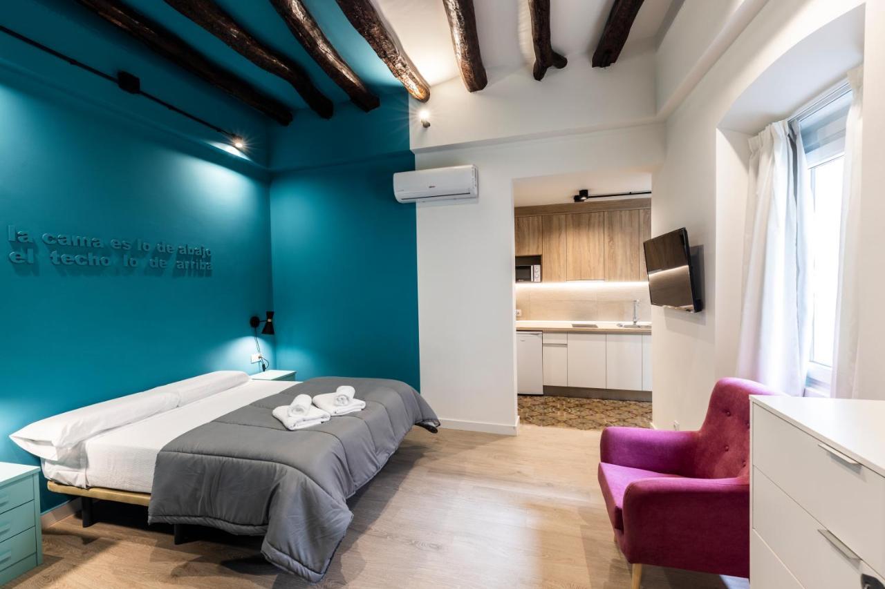 Apartamentos Turisticos De La Bernarda Caces 외부 사진